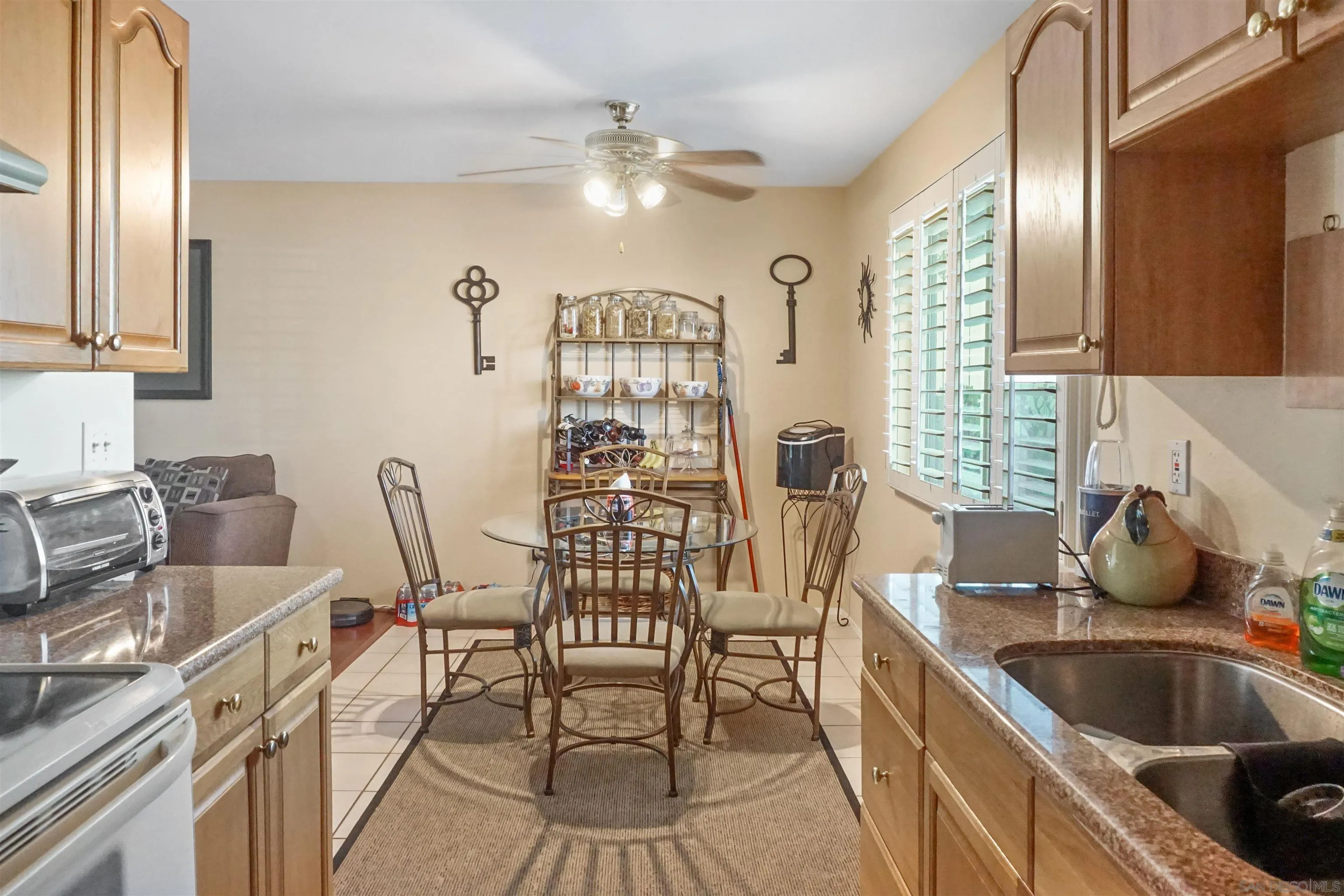 Photo #5: 230021284 Listing 