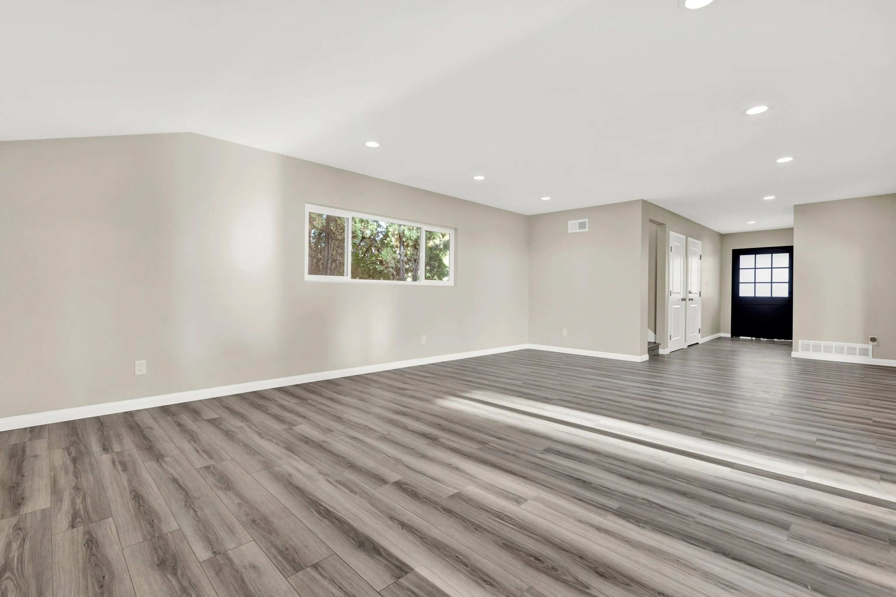https://cdn.realtyfeed.com/cdn/127/230021472/67aaf1ecd5c68c4a98405752086b8579.webp