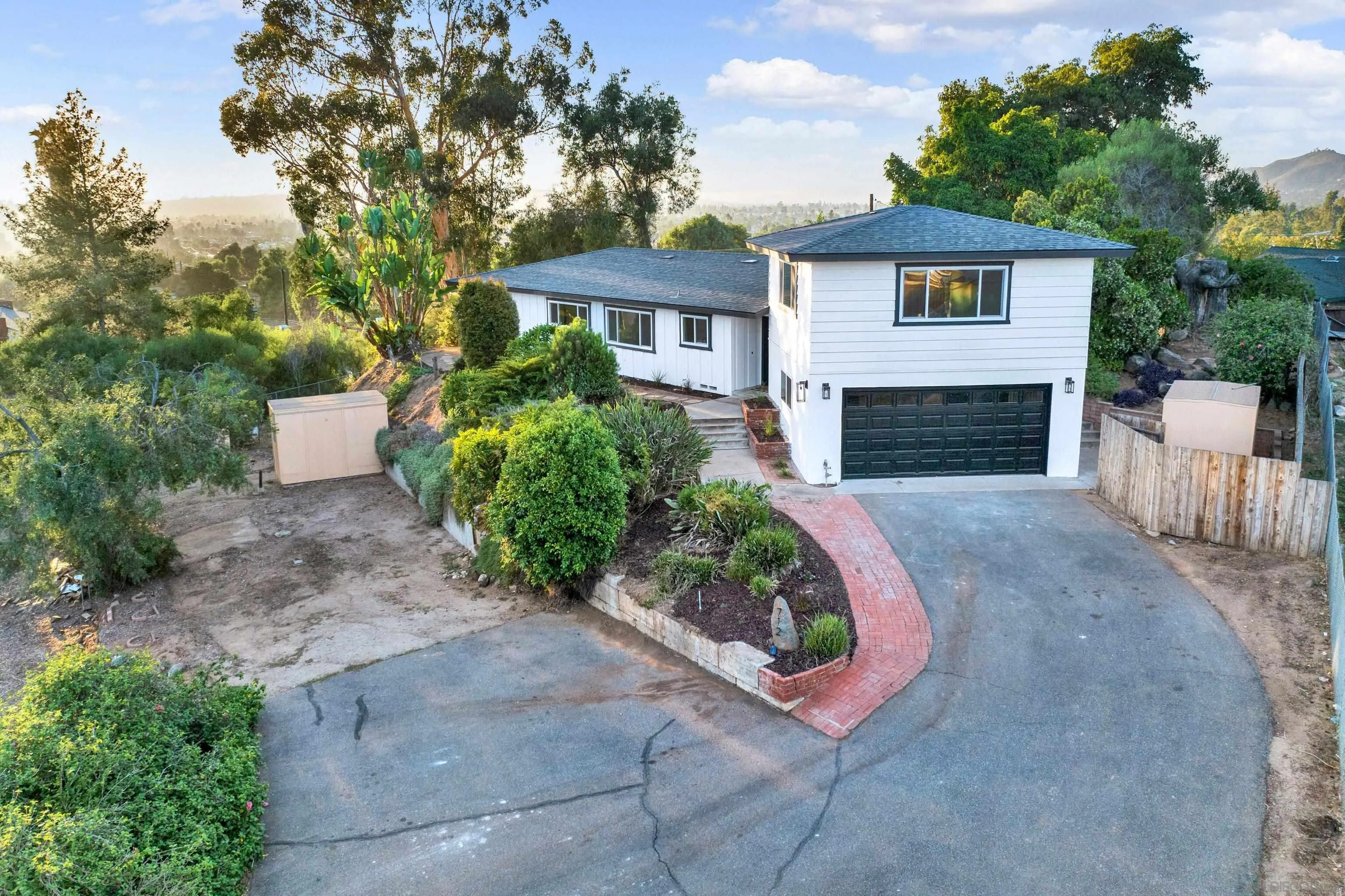 https://cdn.realtyfeed.com/cdn/127/230021472/95b51791a64535a6bdf515a4c24b3e80.webp