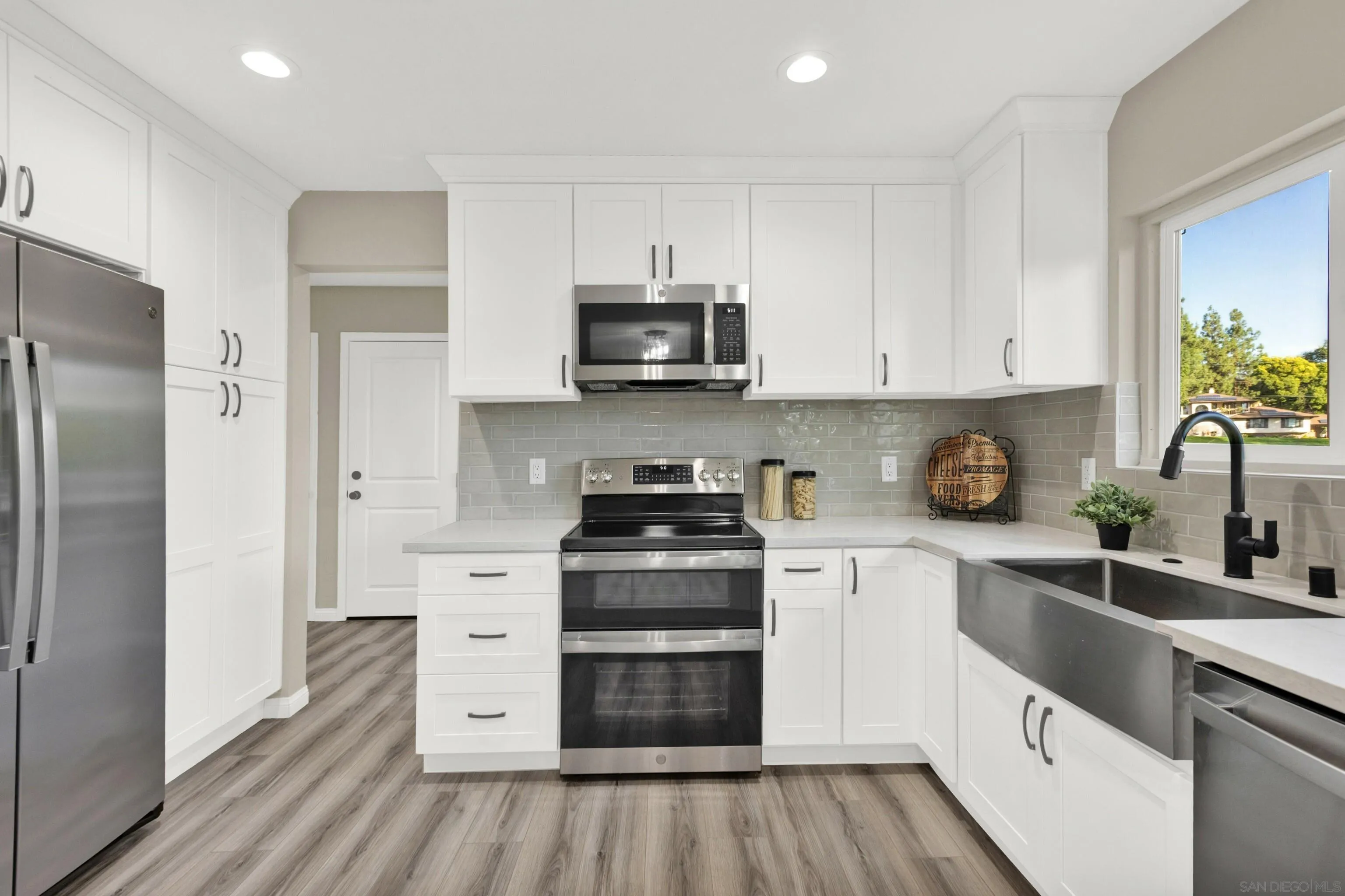 https://cdn.realtyfeed.com/cdn/127/230021472/e6401d610cb34c96129483a579b2484e.webp