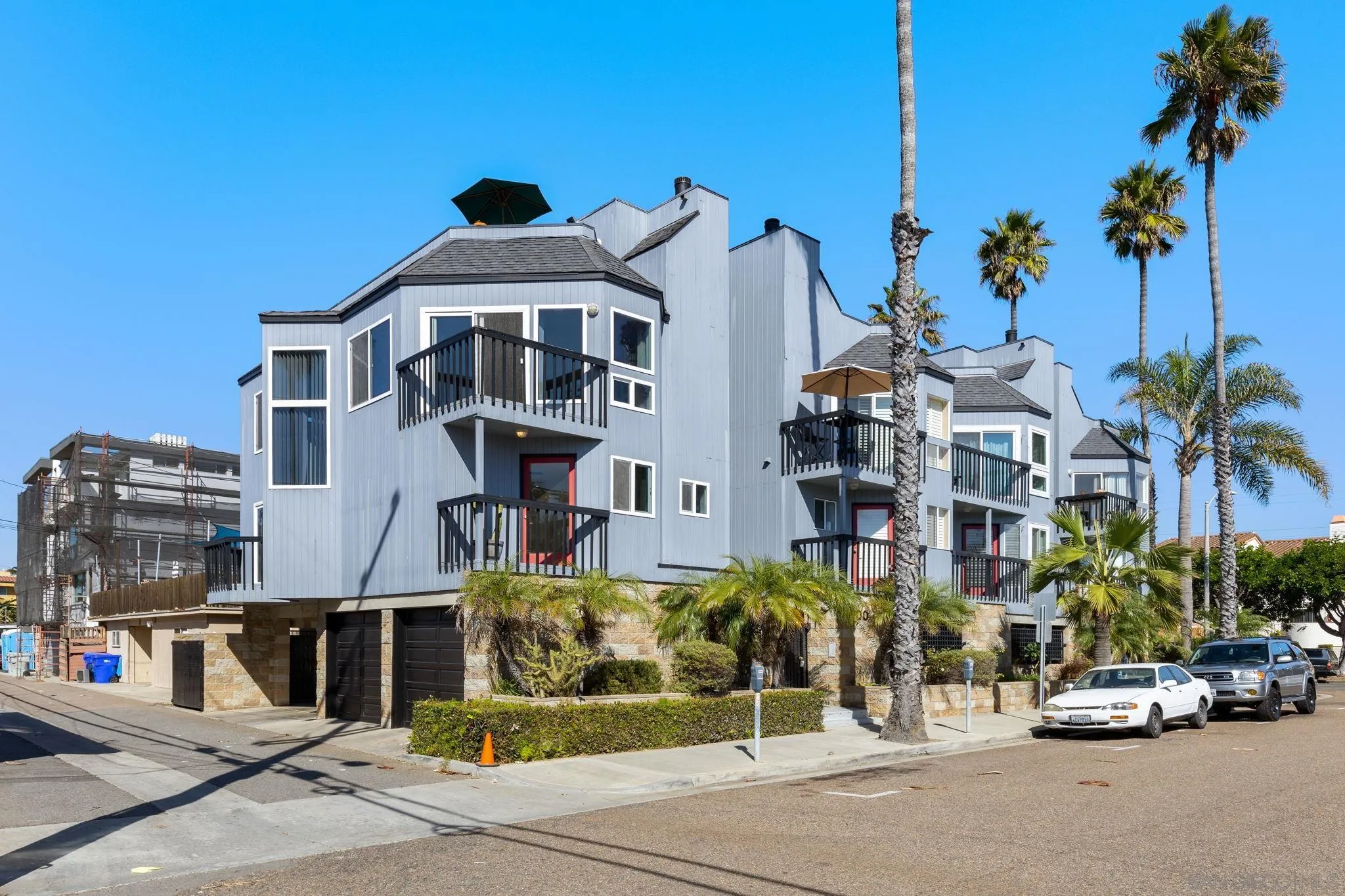 Photo #4: 230021519 Listing 