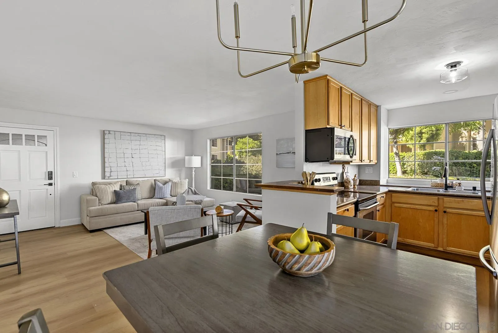 https://cdn.realtyfeed.com/cdn/127/230021585/be20cca1e8ada383a25453c30aa8cfb7.webp