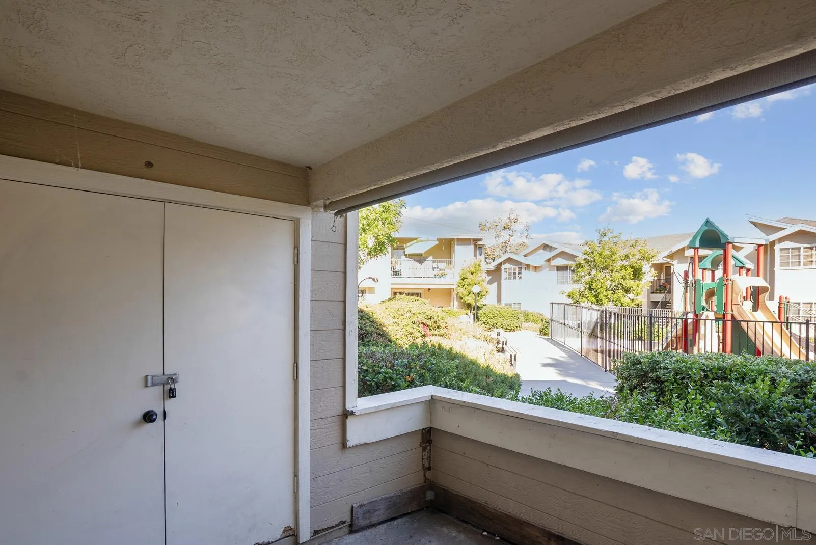 https://cdn.realtyfeed.com/cdn/127/230021585/c71634edf96309a6da3de05e4511c119.webp