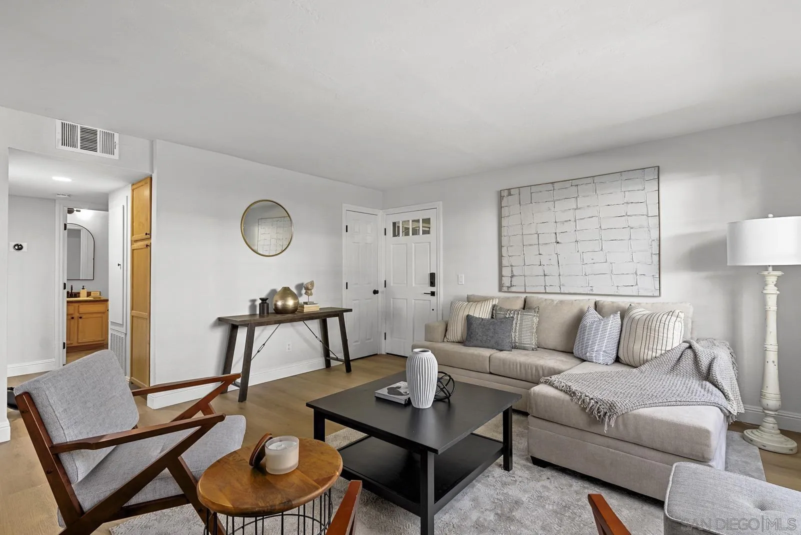 https://cdn.realtyfeed.com/cdn/127/230021585/c846513b646d3850528518eb130c02d9.webp