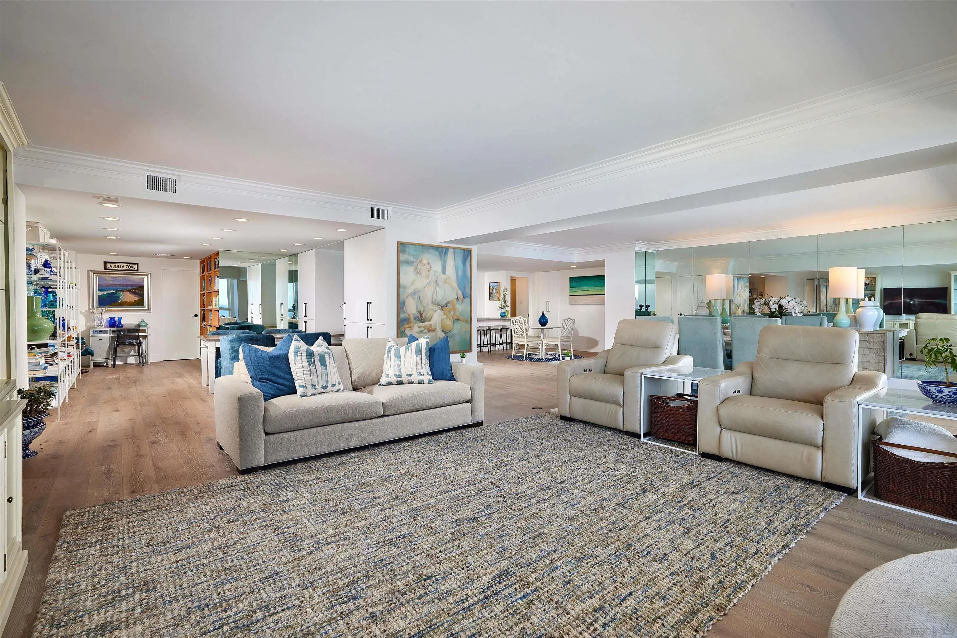 https://cdn.realtyfeed.com/cdn/127/230021636/e436f2346d24377afec1524a53fb7cee.webp