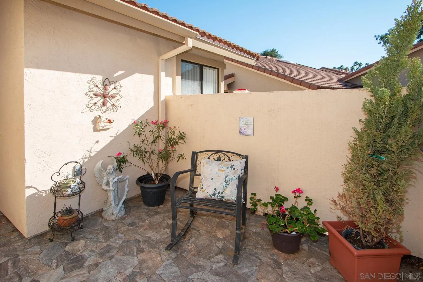 Photo #4: 230021798 Listing 