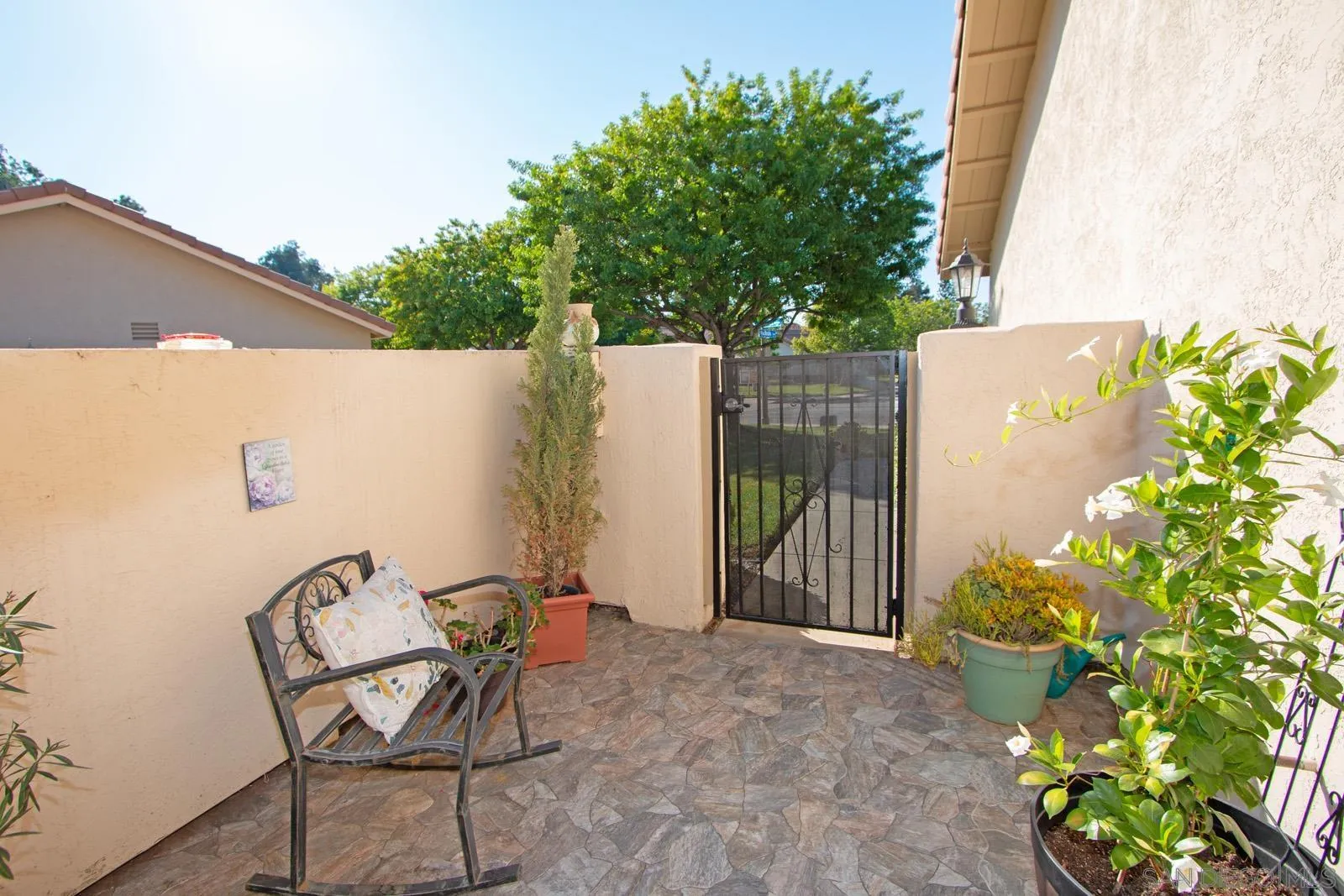 Photo #5: 230021798 Listing 