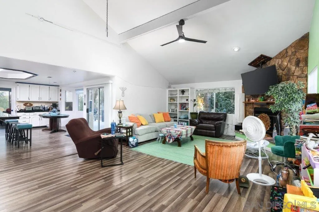 https://cdn.realtyfeed.com/cdn/127/230021906/da5625d492445eb19c28ad905f908098.webp
