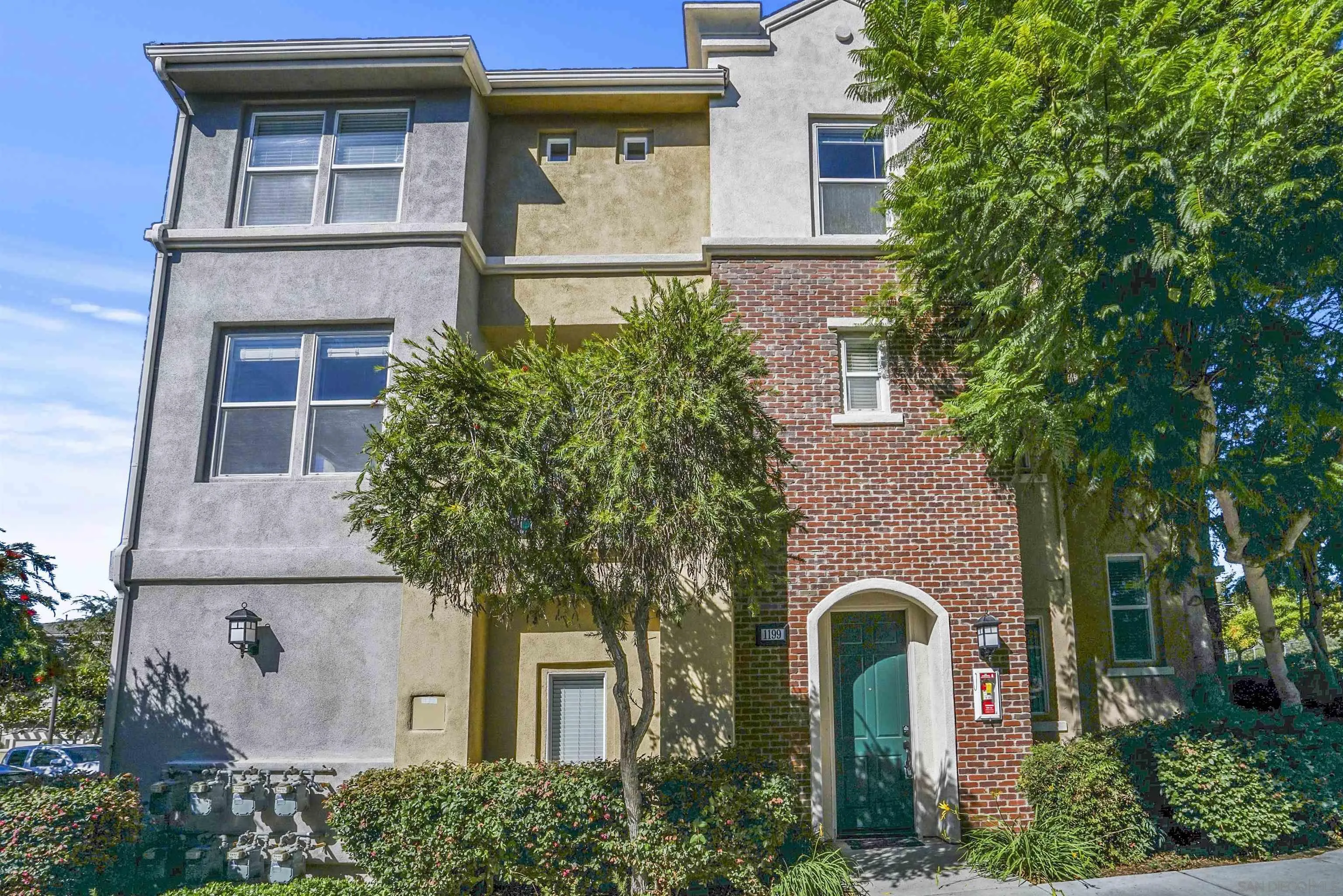 Photo #2: 230021913 Listing 