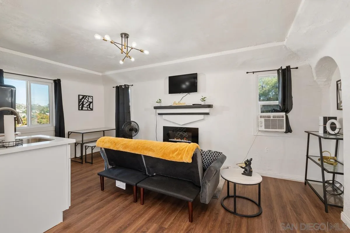 https://cdn.realtyfeed.com/cdn/127/230022002/540174182cfdd72b586e86b52de9d880.webp