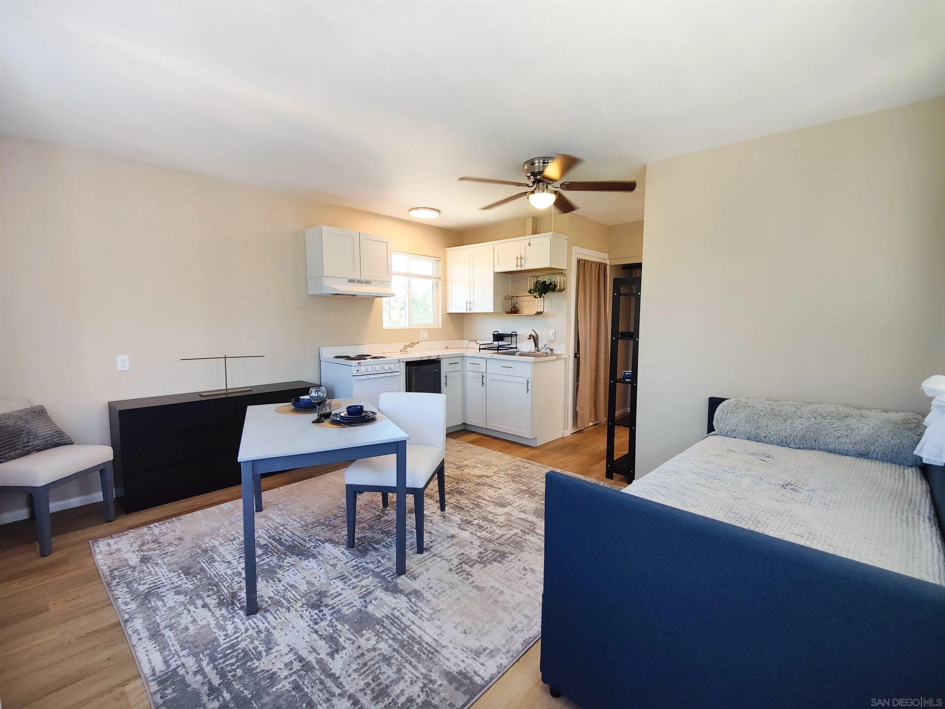 https://cdn.realtyfeed.com/cdn/127/230022039/92338bf82d800899da525572f20c0193.webp