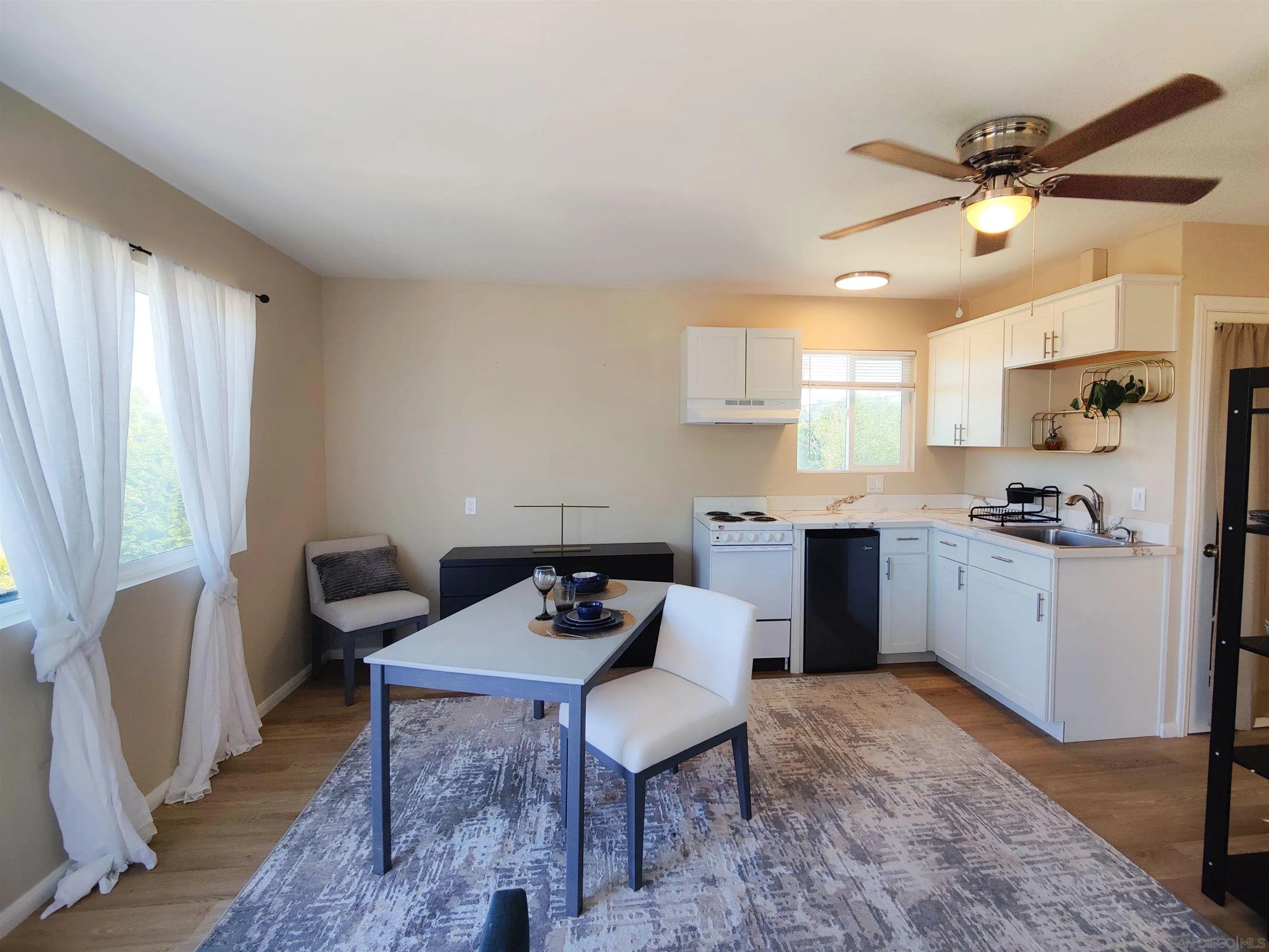 https://cdn.realtyfeed.com/cdn/127/230022039/cf303d8660200bce44c5e48a1fe5b913.webp