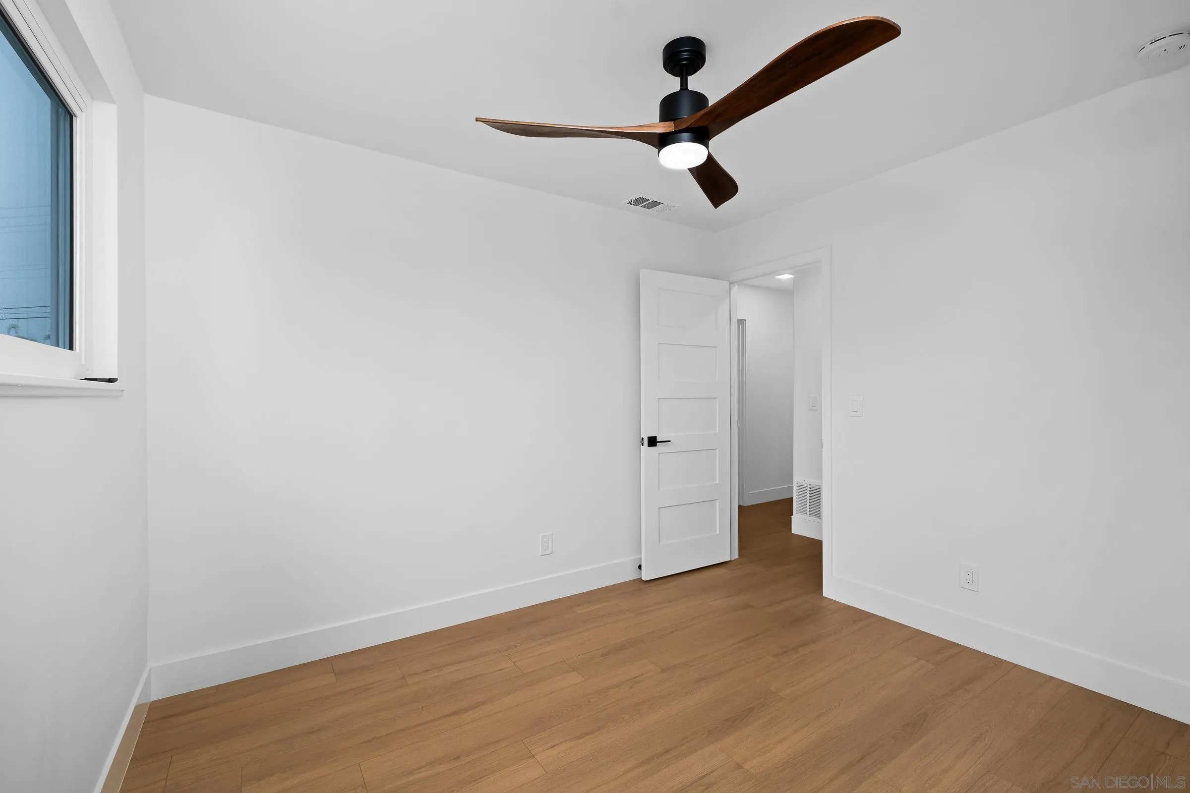 https://cdn.realtyfeed.com/cdn/127/230022066/2b0bf0dea187b001e572de303ab6ce8f.webp
