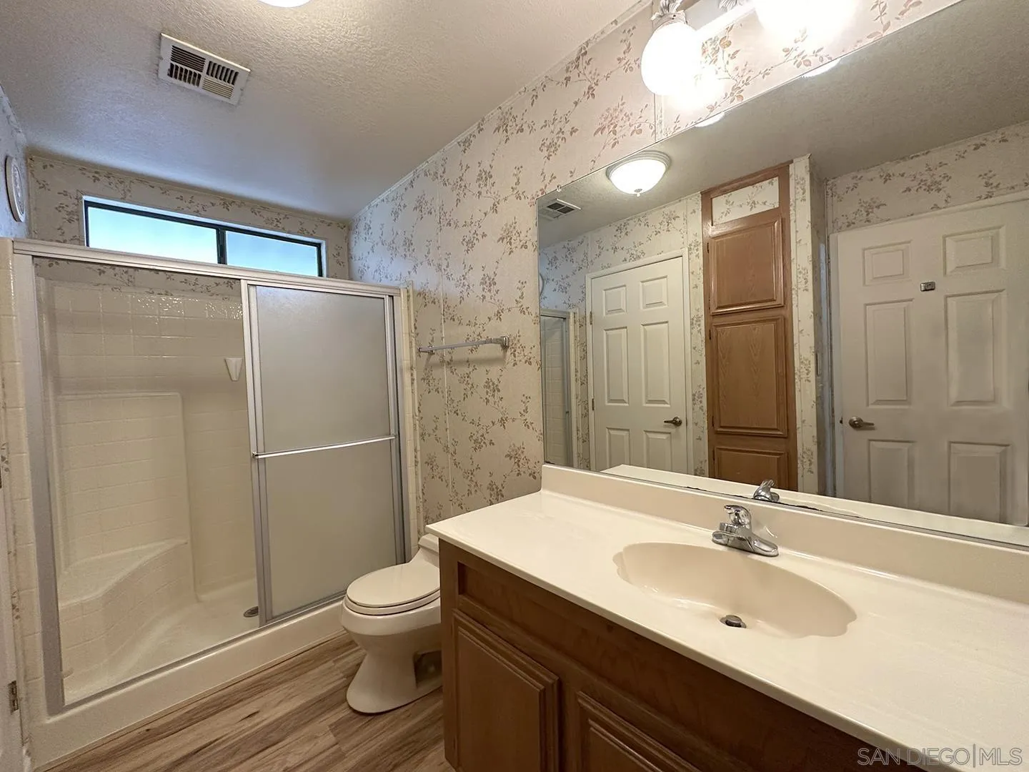 https://cdn.realtyfeed.com/cdn/127/230022299/c9e2f47e724388fed742d44790fc2081.webp