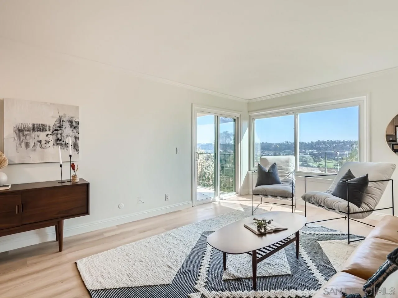Photo #2: 230022353 Listing 