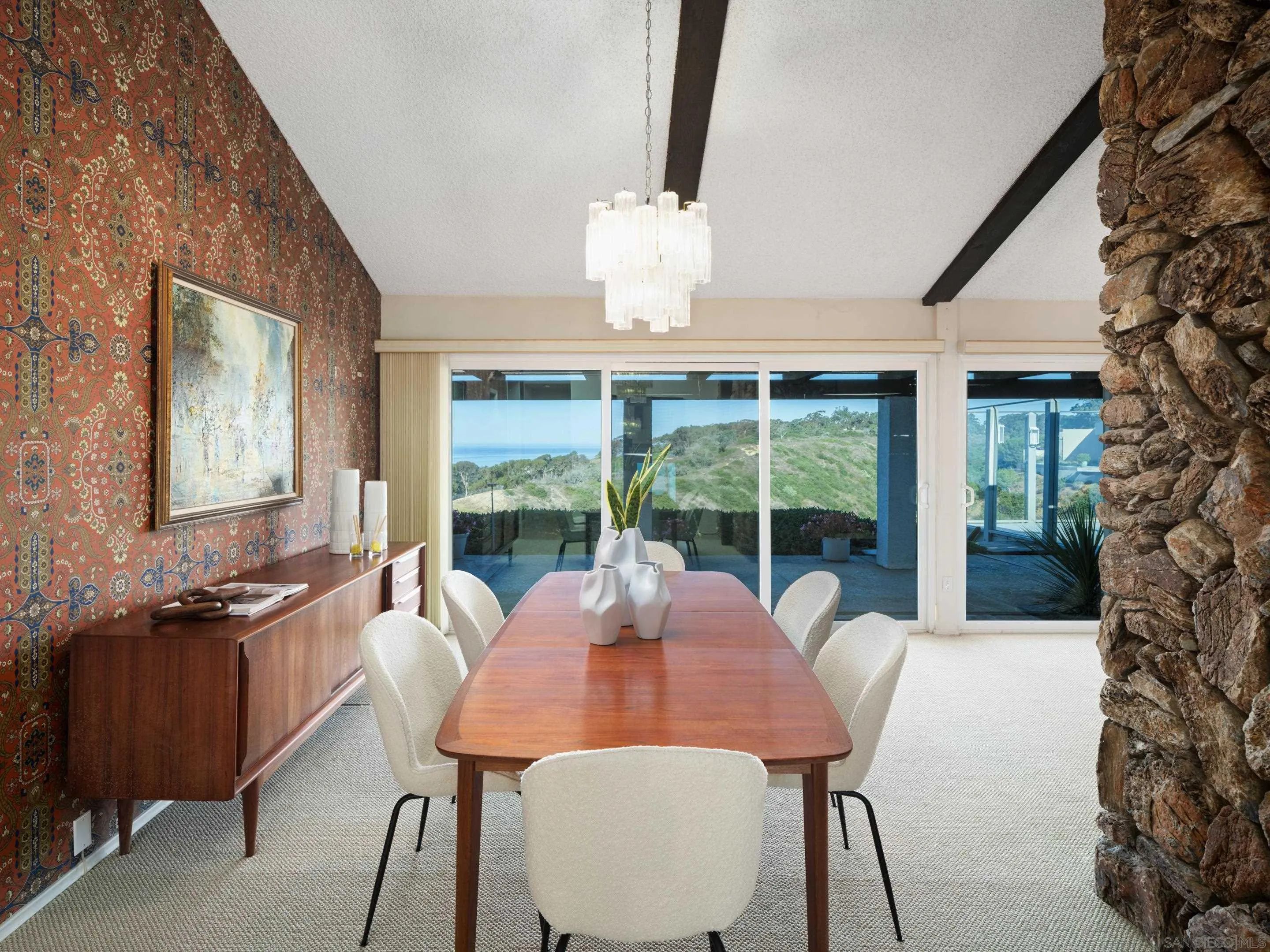 https://cdn.realtyfeed.com/cdn/127/230022368/b0ee69412a9343f3ce8737ed1c0246a5.webp