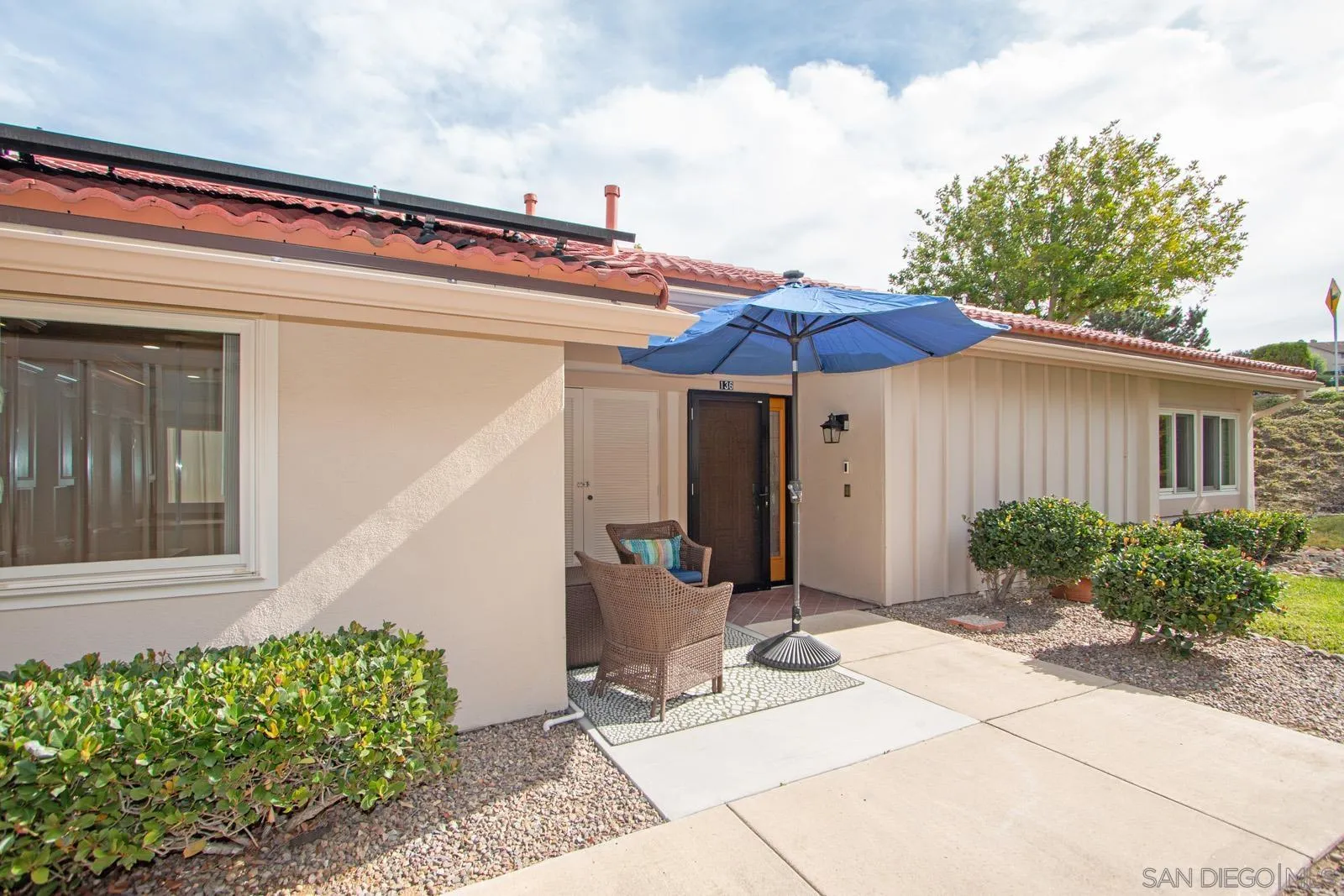 Photo #2: 230022402 Listing 