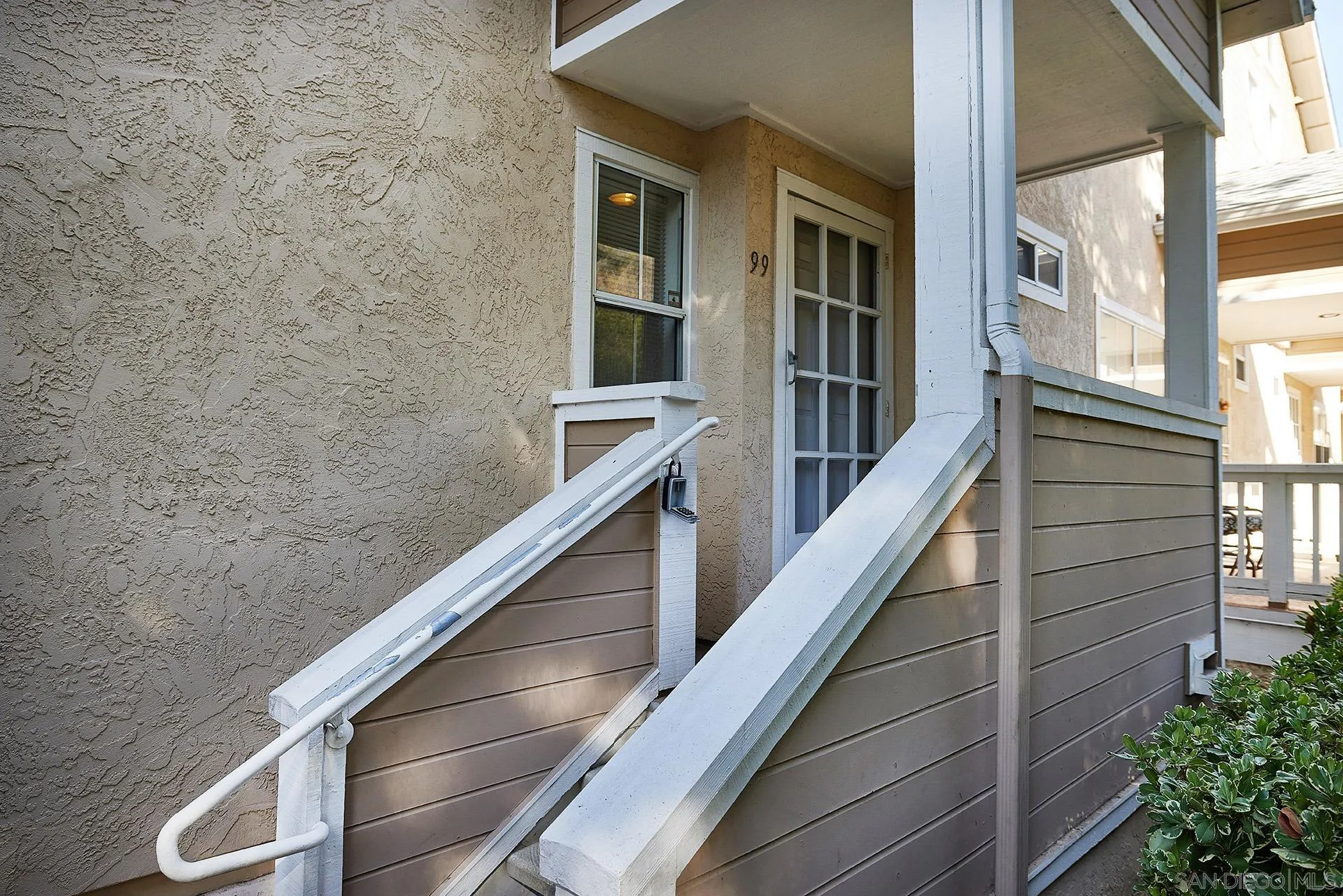 Photo #4: 230022422 Listing 