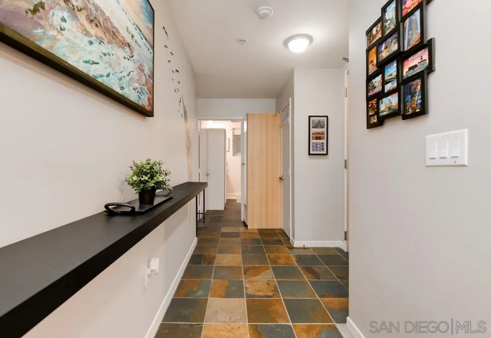 Photo #2: 230022437 Listing 