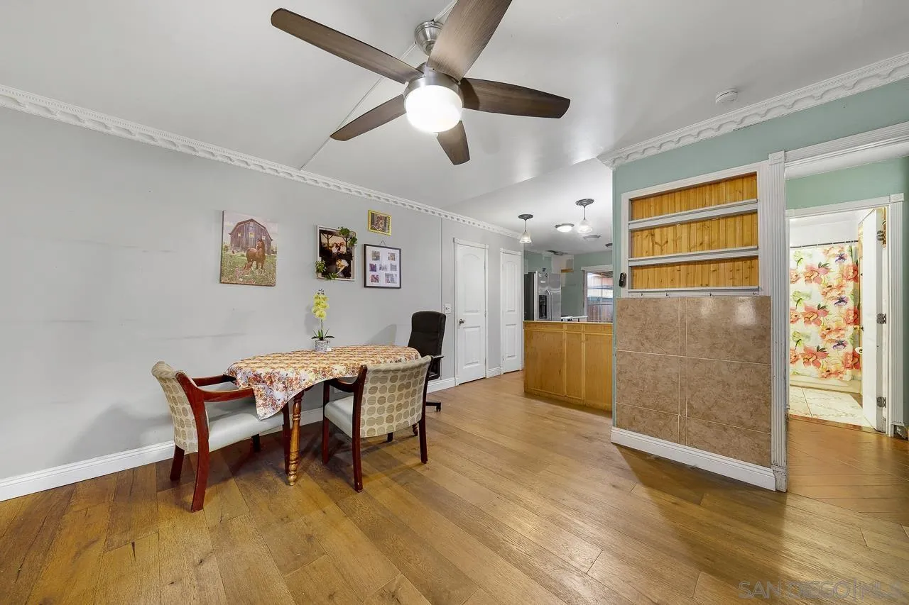 Photo #4: 230022525 Listing 