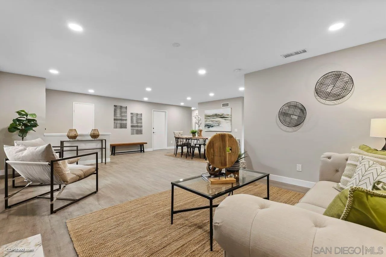 https://cdn.realtyfeed.com/cdn/127/230022557/c4cb42415ba62b651a485ba67594bfbc.webp
