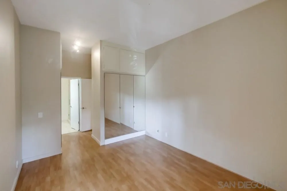 https://cdn.realtyfeed.com/cdn/127/230022563/05575f4c93944ff7b763cbe97b349c07.webp