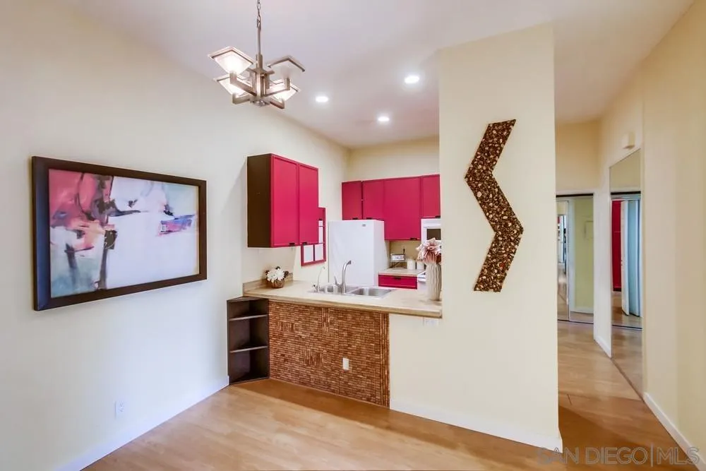 https://cdn.realtyfeed.com/cdn/127/230022563/71c8957ab97c63d78aa5c2c42094bc15.webp
