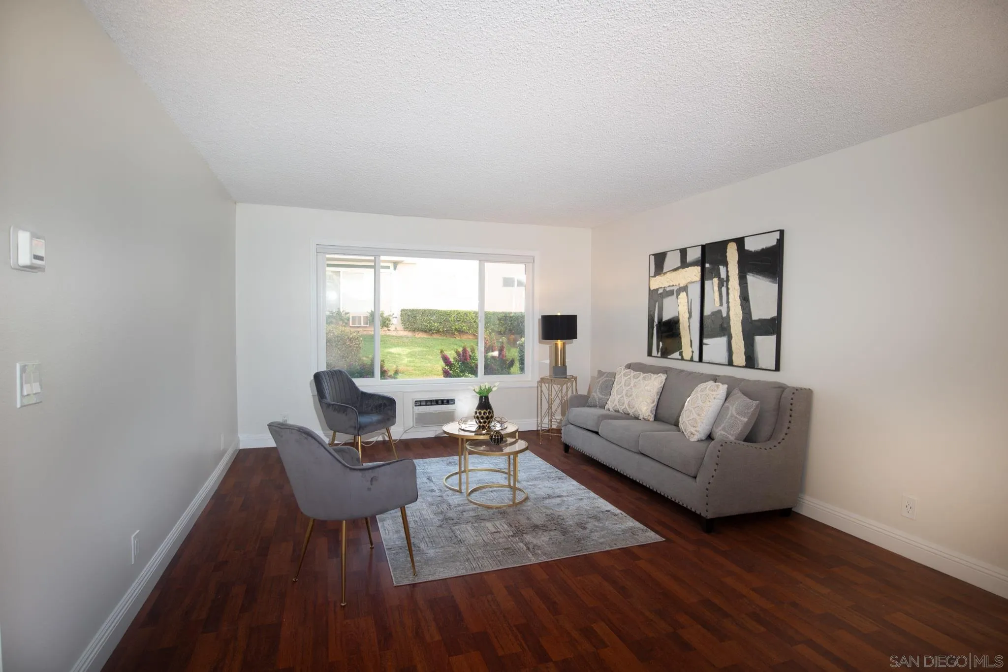 Photo #3: 230022599 Listing 