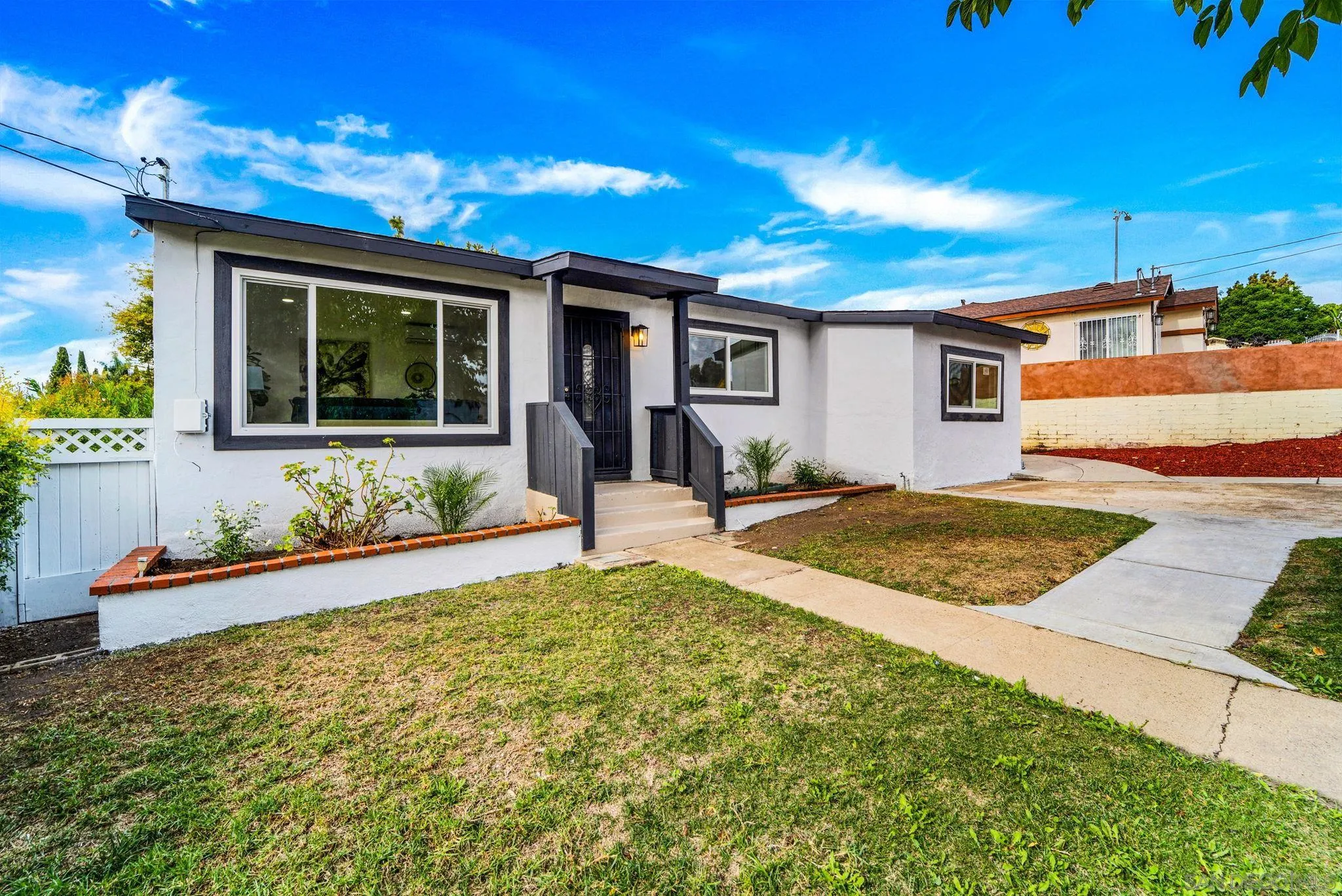 https://cdn.realtyfeed.com/cdn/127/230022627/0da7bb61d4be3391d1b4ed7020489a20.webp