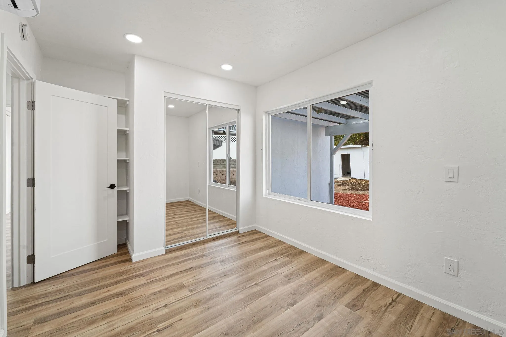 https://cdn.realtyfeed.com/cdn/127/230022627/20e427622f9e2f457e4a23333b8bae9b.webp