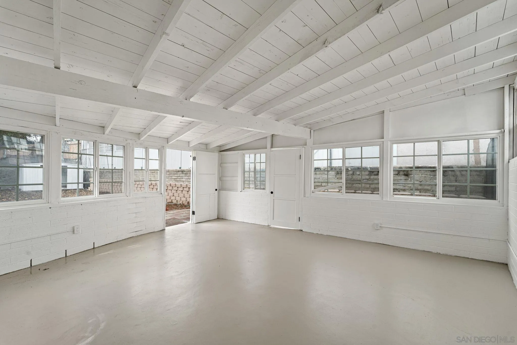 https://cdn.realtyfeed.com/cdn/127/230022627/2112b73e56a651e21b5072d488884bfa.webp