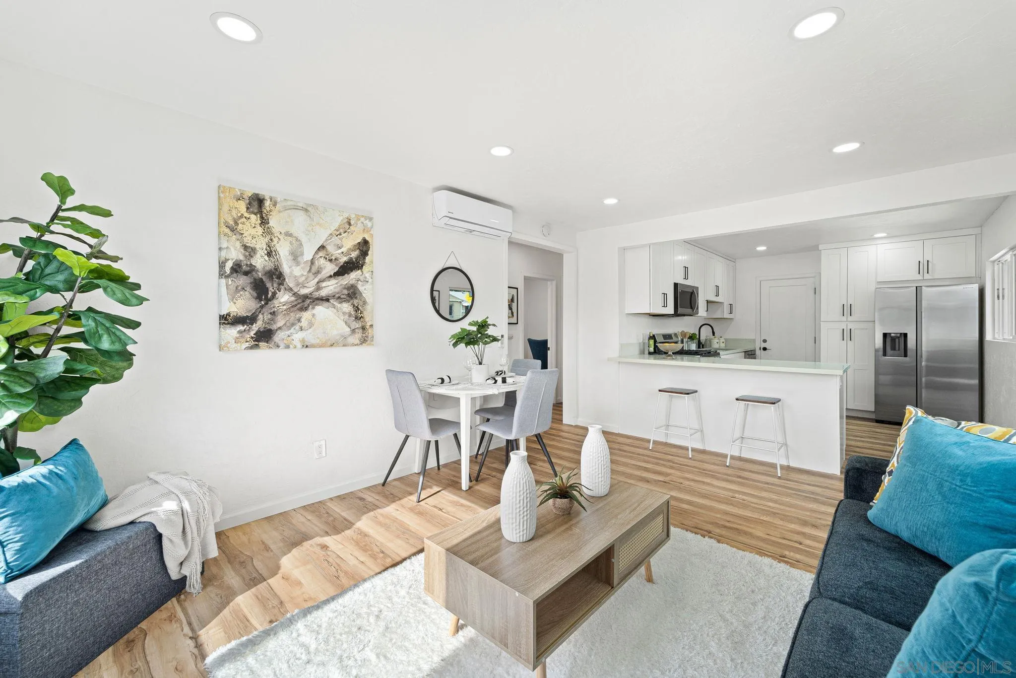 https://cdn.realtyfeed.com/cdn/127/230022627/f22f1a7c0b1eff1dc1063d8a445f5715.webp