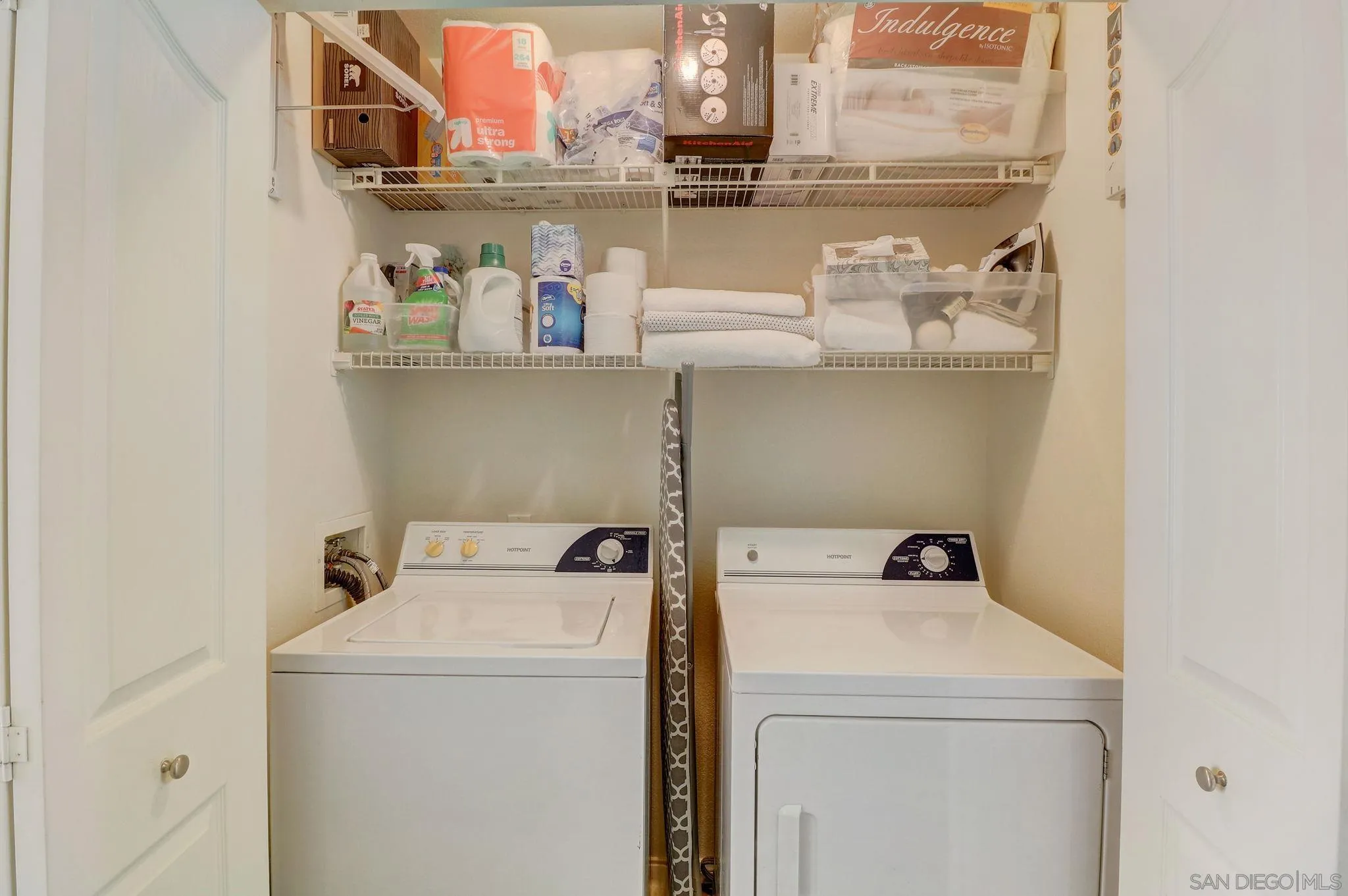 Photo #6: 230022691 Listing 