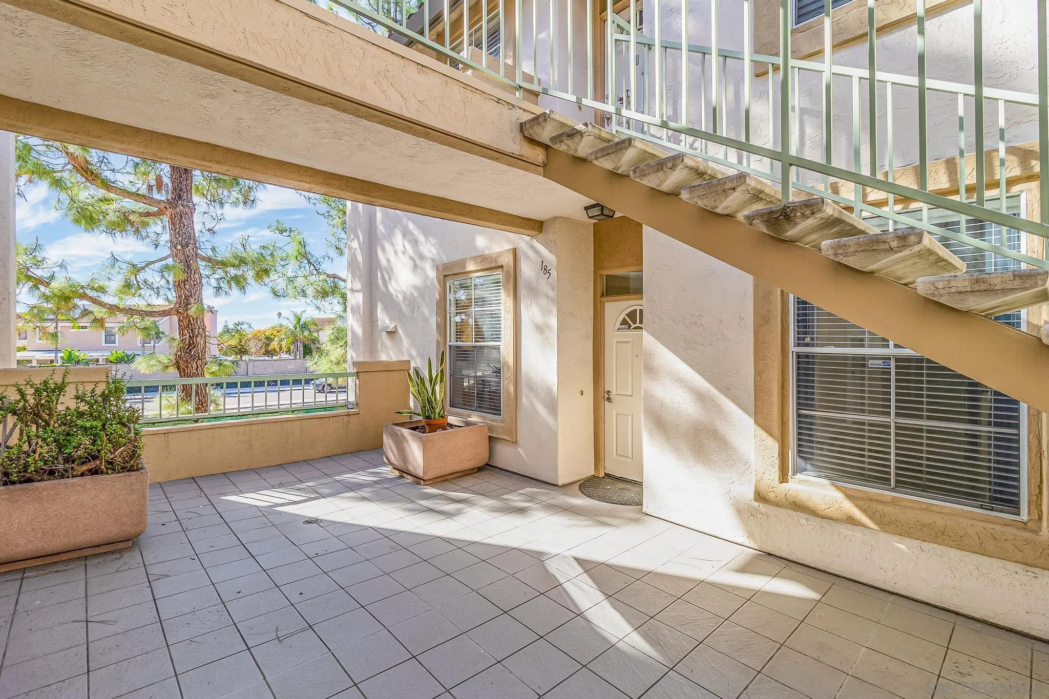 Photo #4: 230022903 Listing 