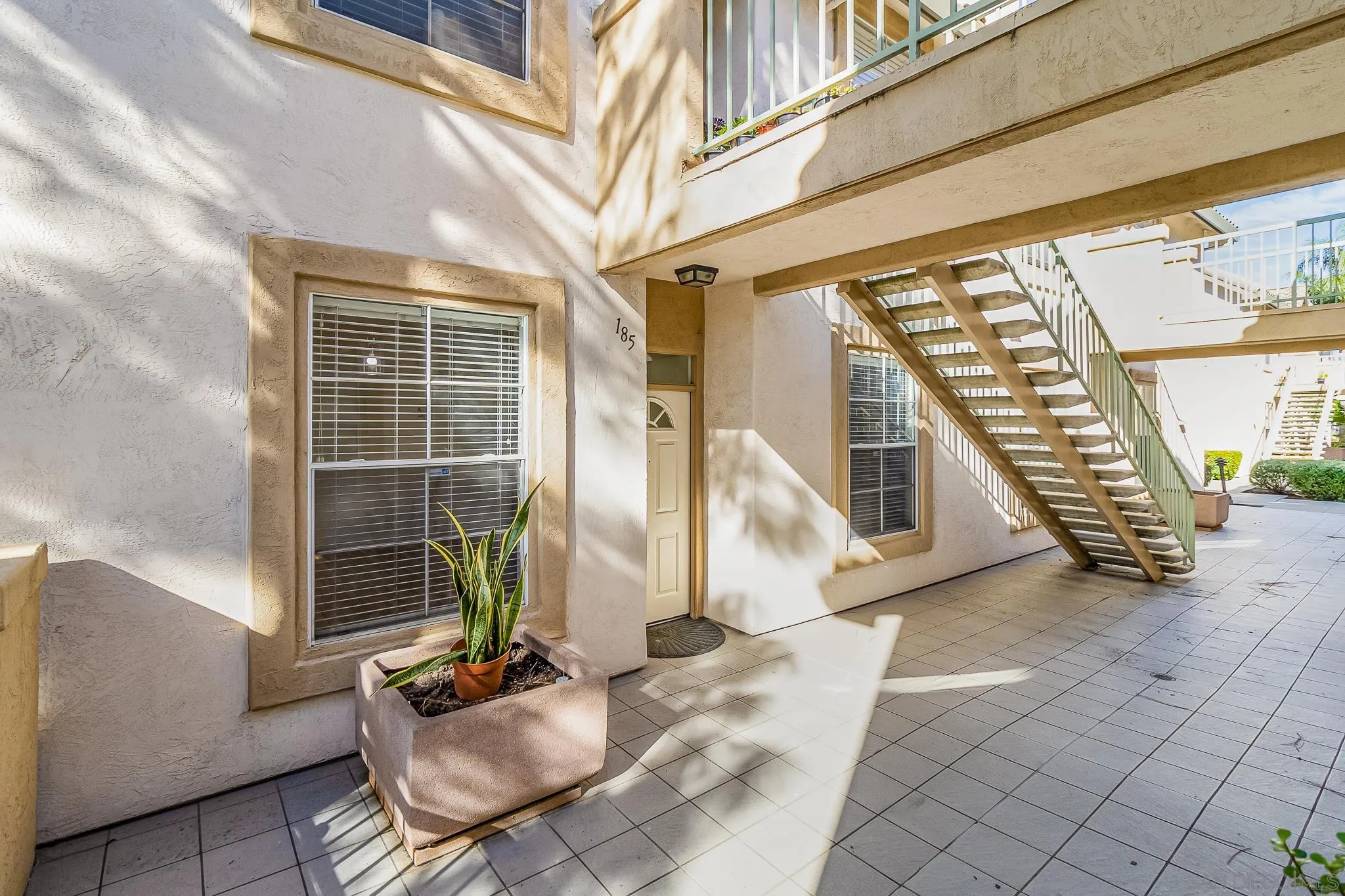 Photo #3: 230022903 Listing 