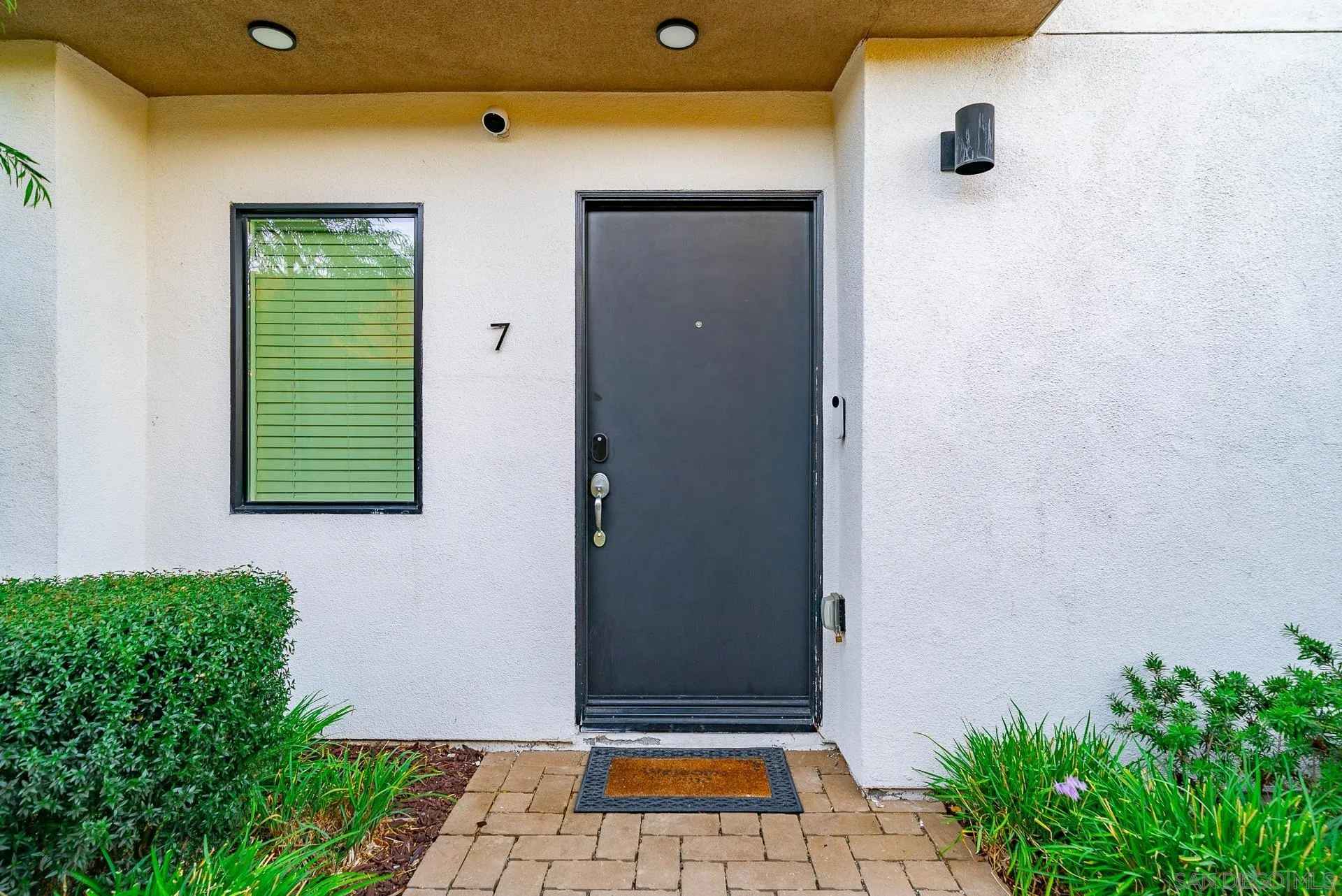 Photo #4: 230022916 Listing 