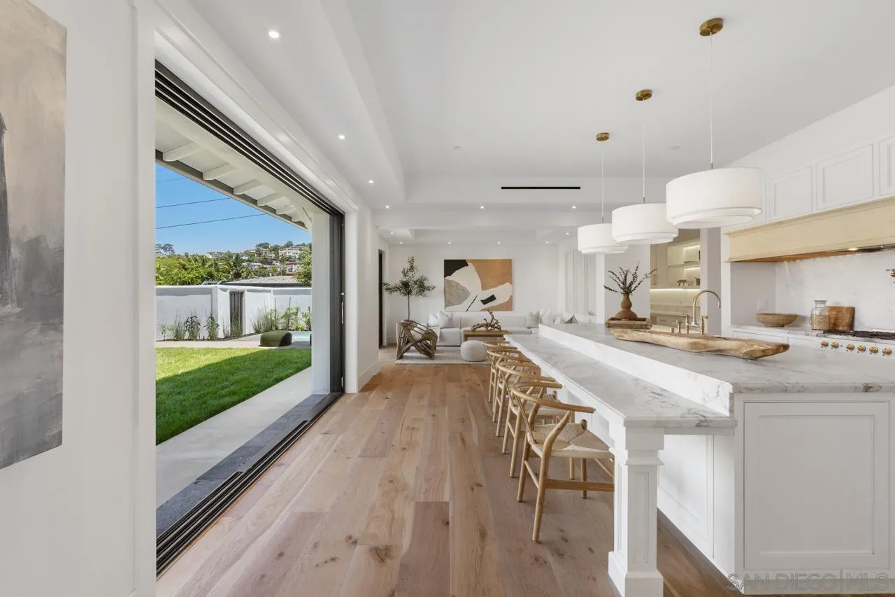 https://cdn.realtyfeed.com/cdn/127/230022964/12927672fd8766f369cd0a8c6de58647.webp