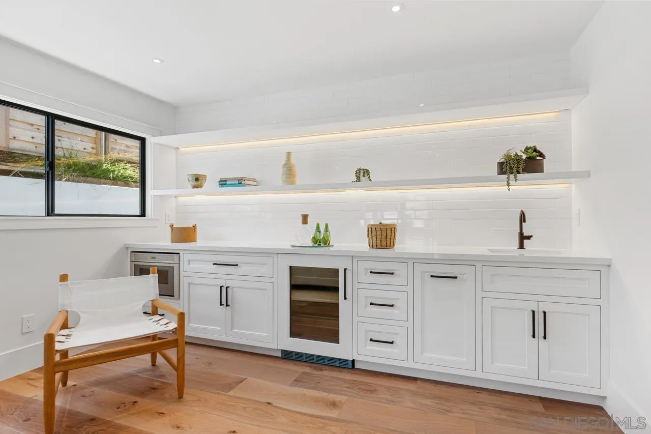 https://cdn.realtyfeed.com/cdn/127/230022964/2ba3642f03536483f12356aeb4b94b46.webp