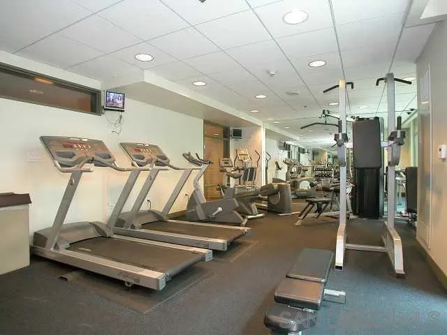 Photo #6: 230023067 Listing 