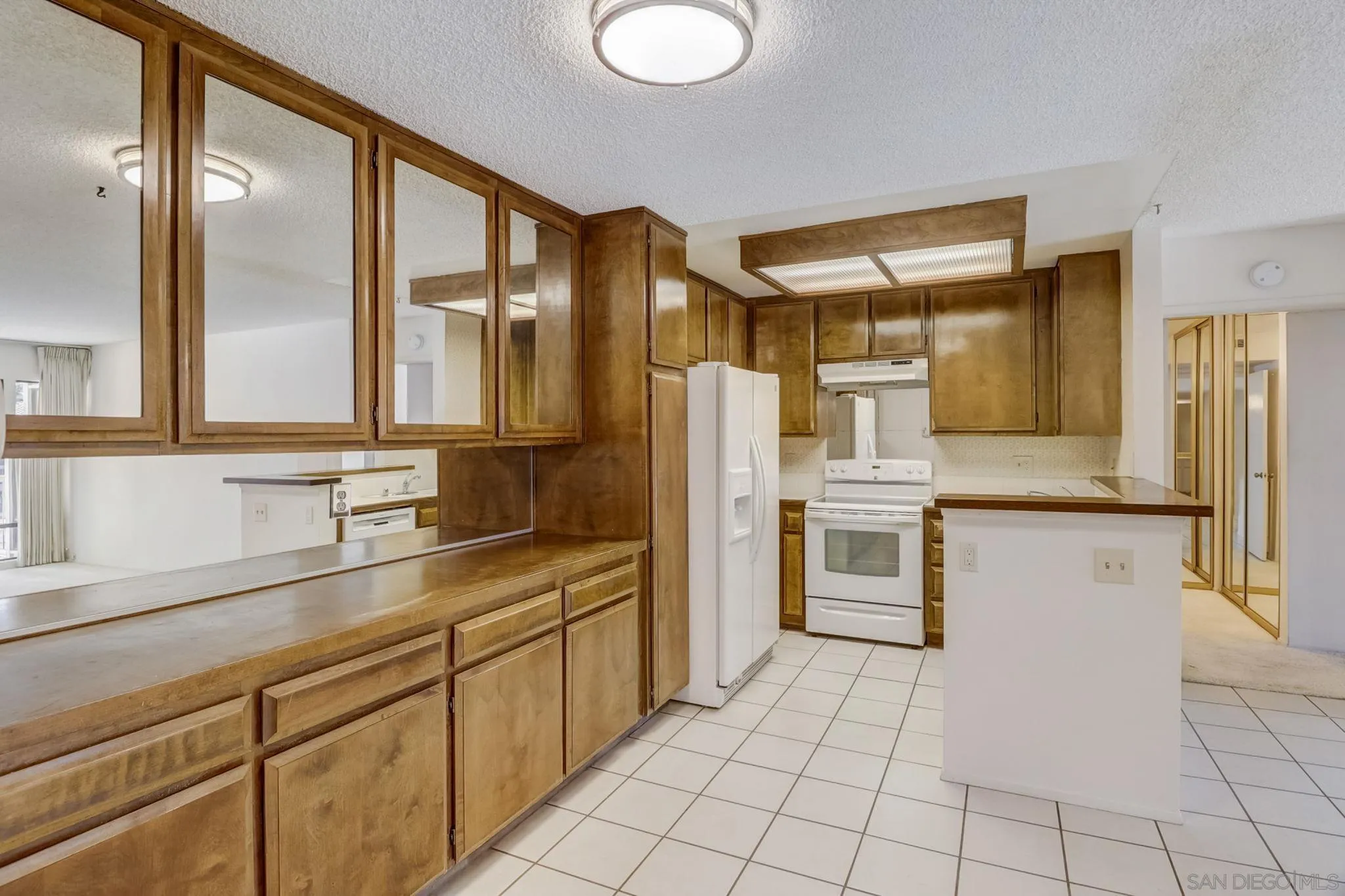 Photo #4: 230023073 Listing 