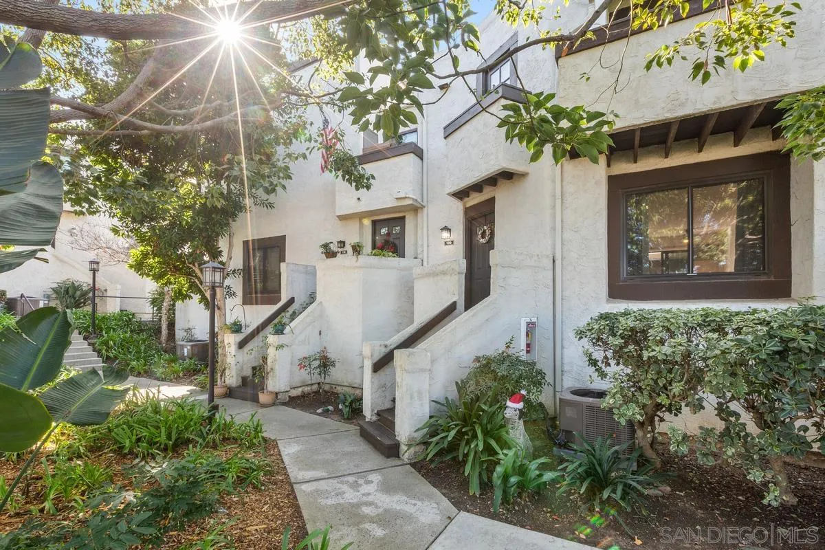 Photo #4: 230023088 Listing 