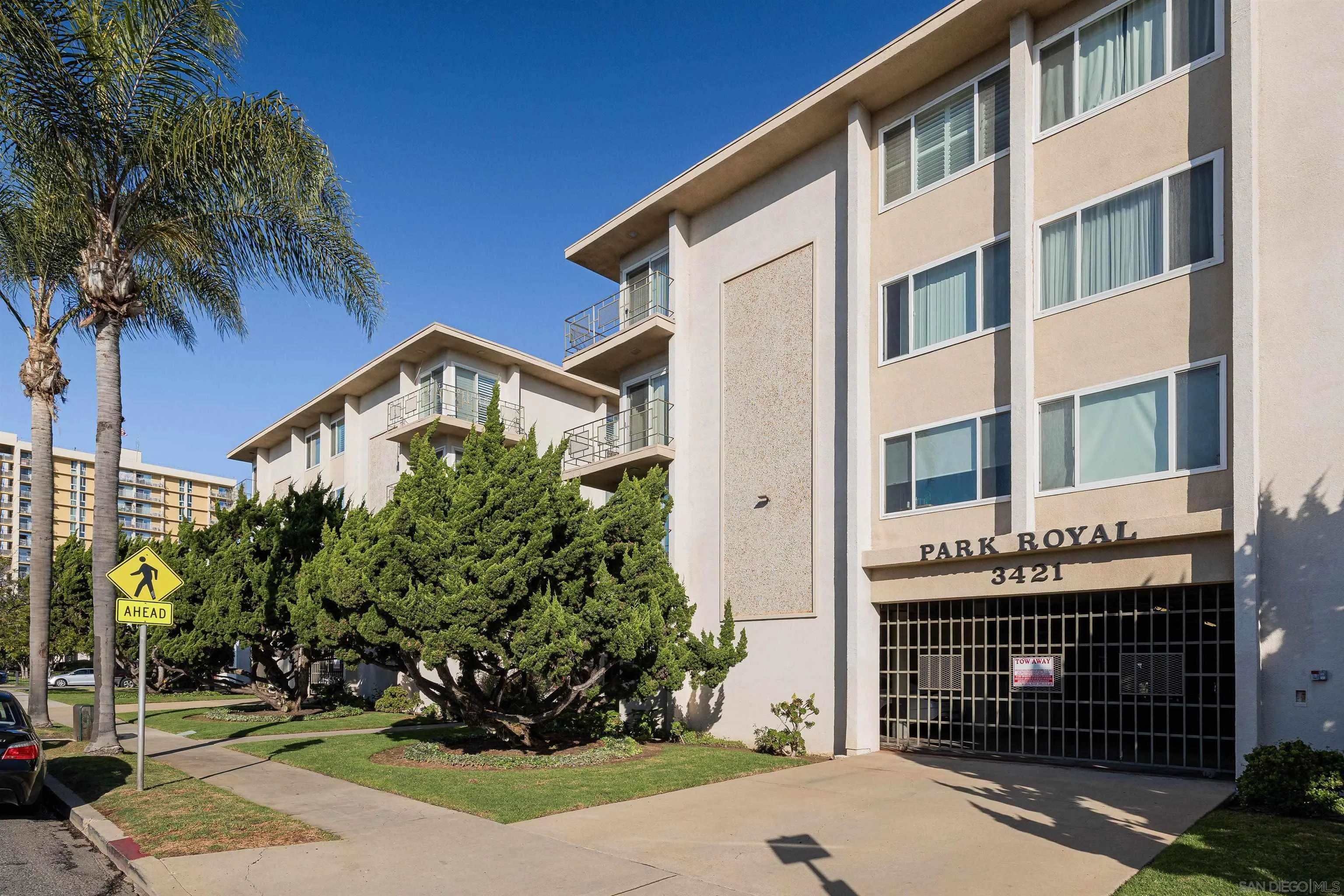 More Details about MLS # 230023107 : 3421 PARK BLVD UNIT 406
