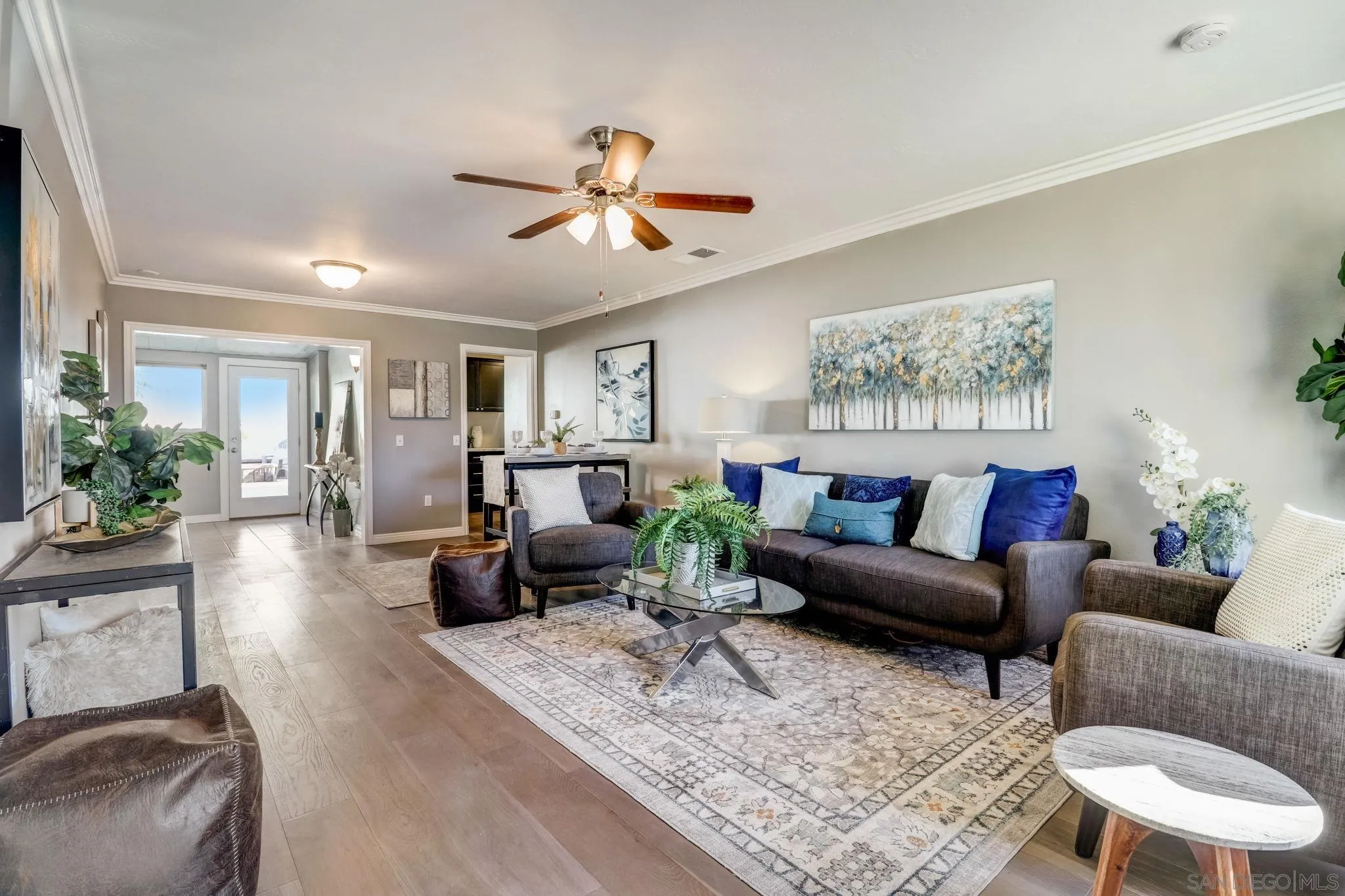 Photo #2: 230023113 Listing 