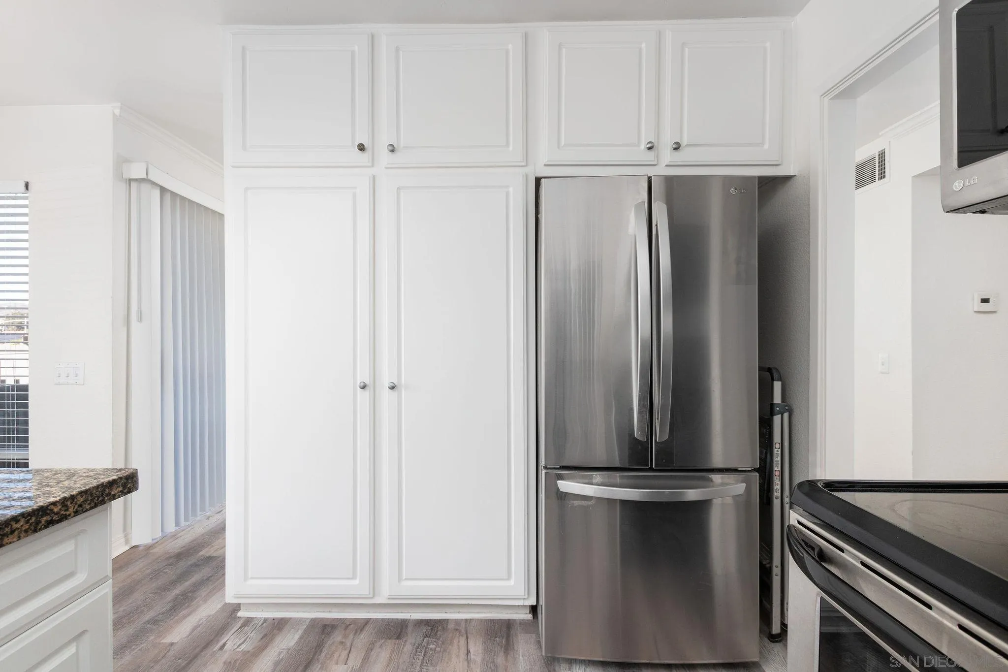 Photo #6: 230023157 Listing 