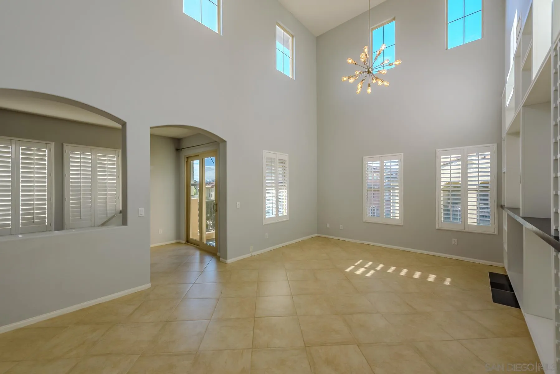 Photo #6: 230023186 Listing 