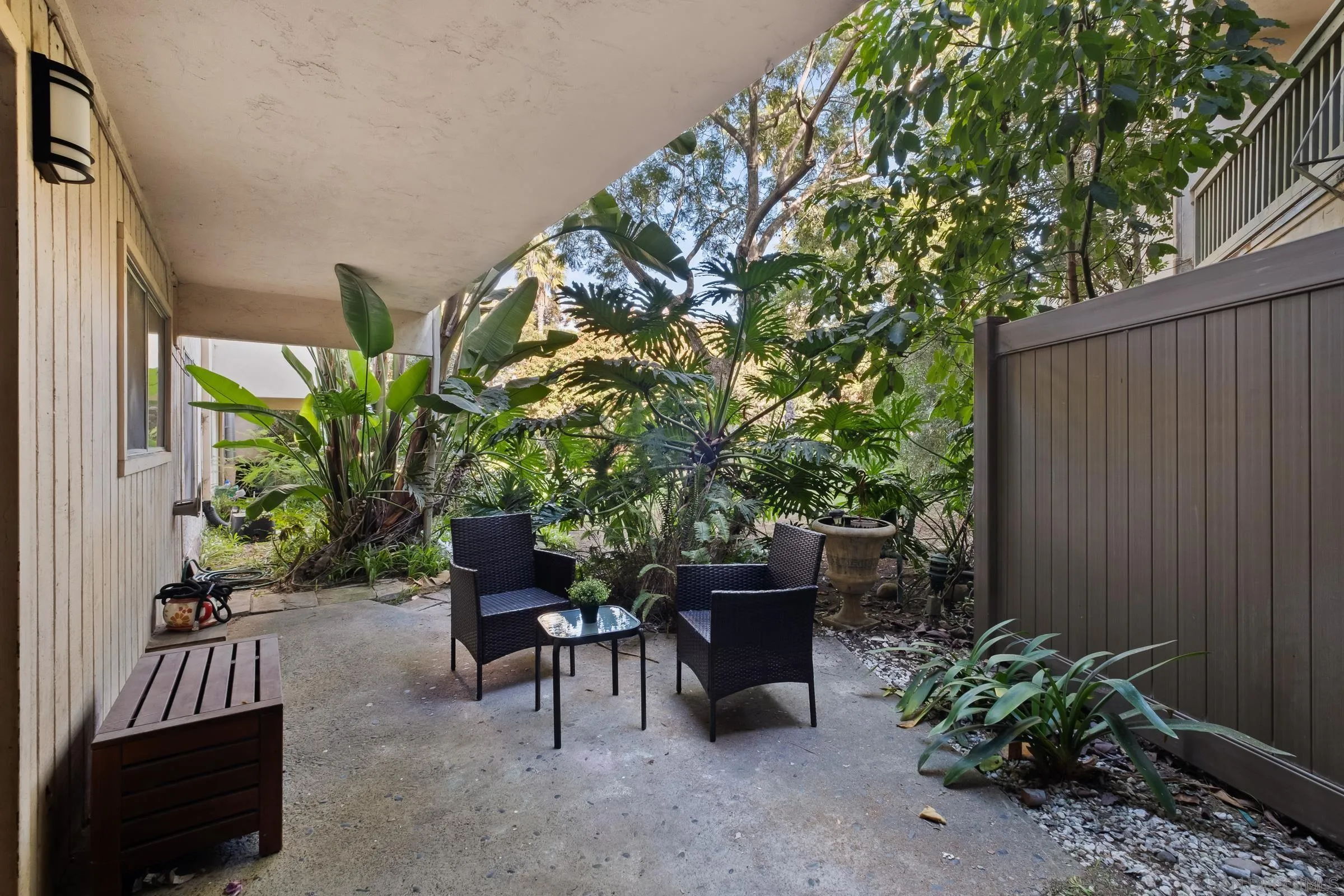 Photo #2: 230023221 Listing 