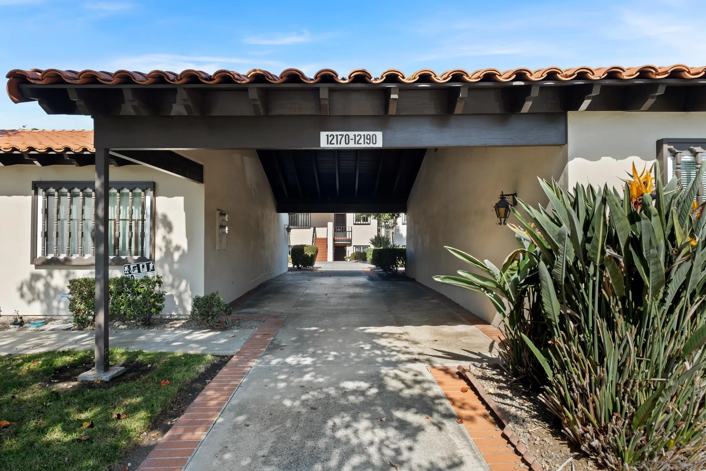Photo #3: 230023267 Listing 