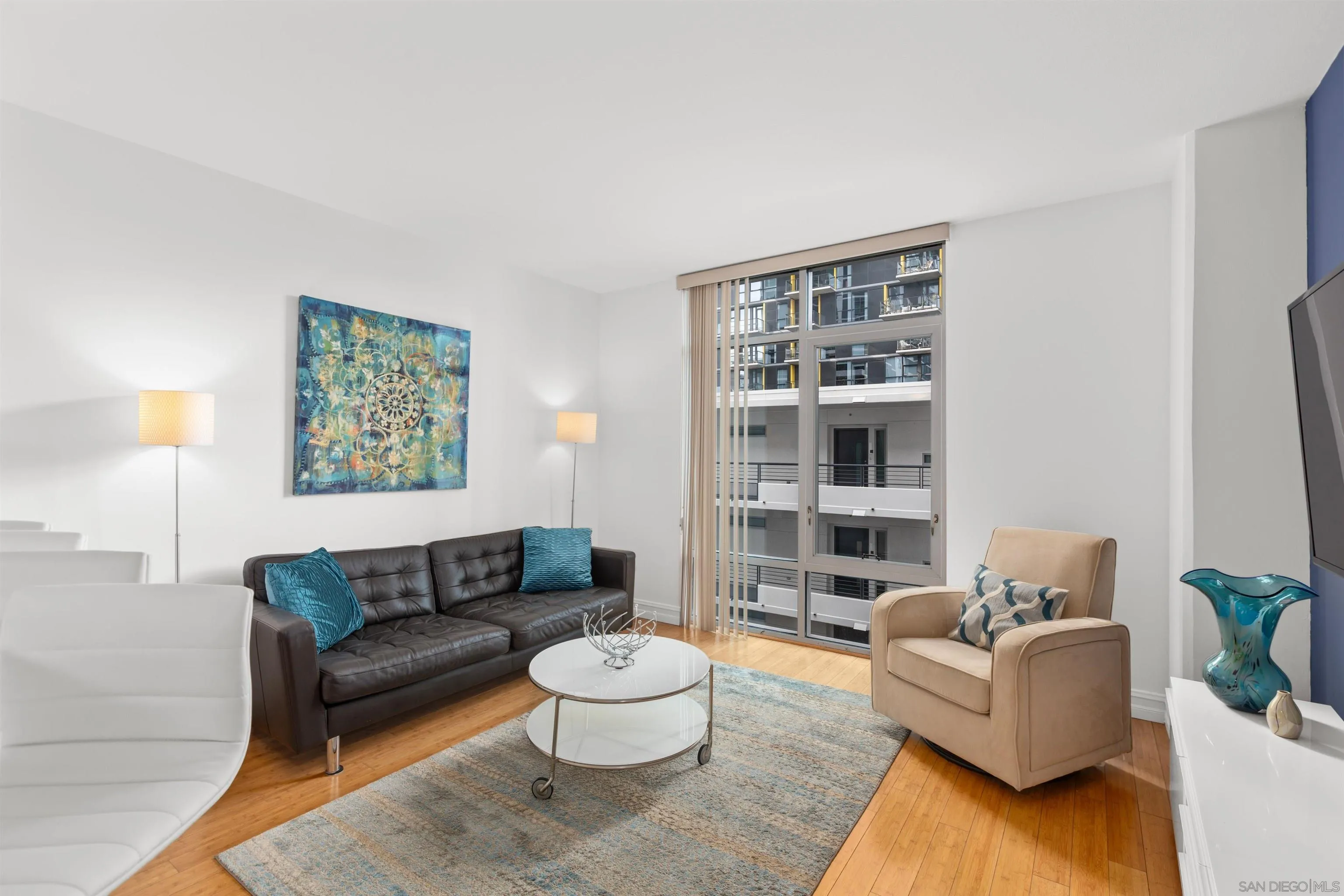 Photo #3: 230023509 Listing 
