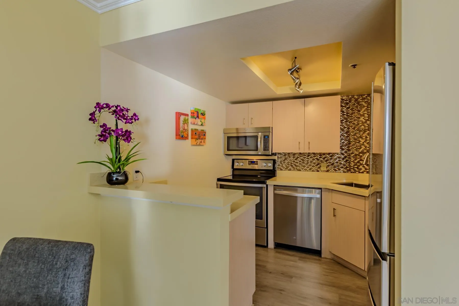 Photo #6: 230023699 Listing 