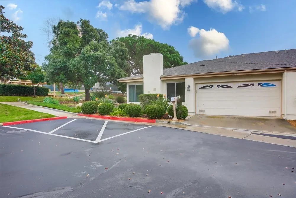 Photo #2: 230023770 Listing 